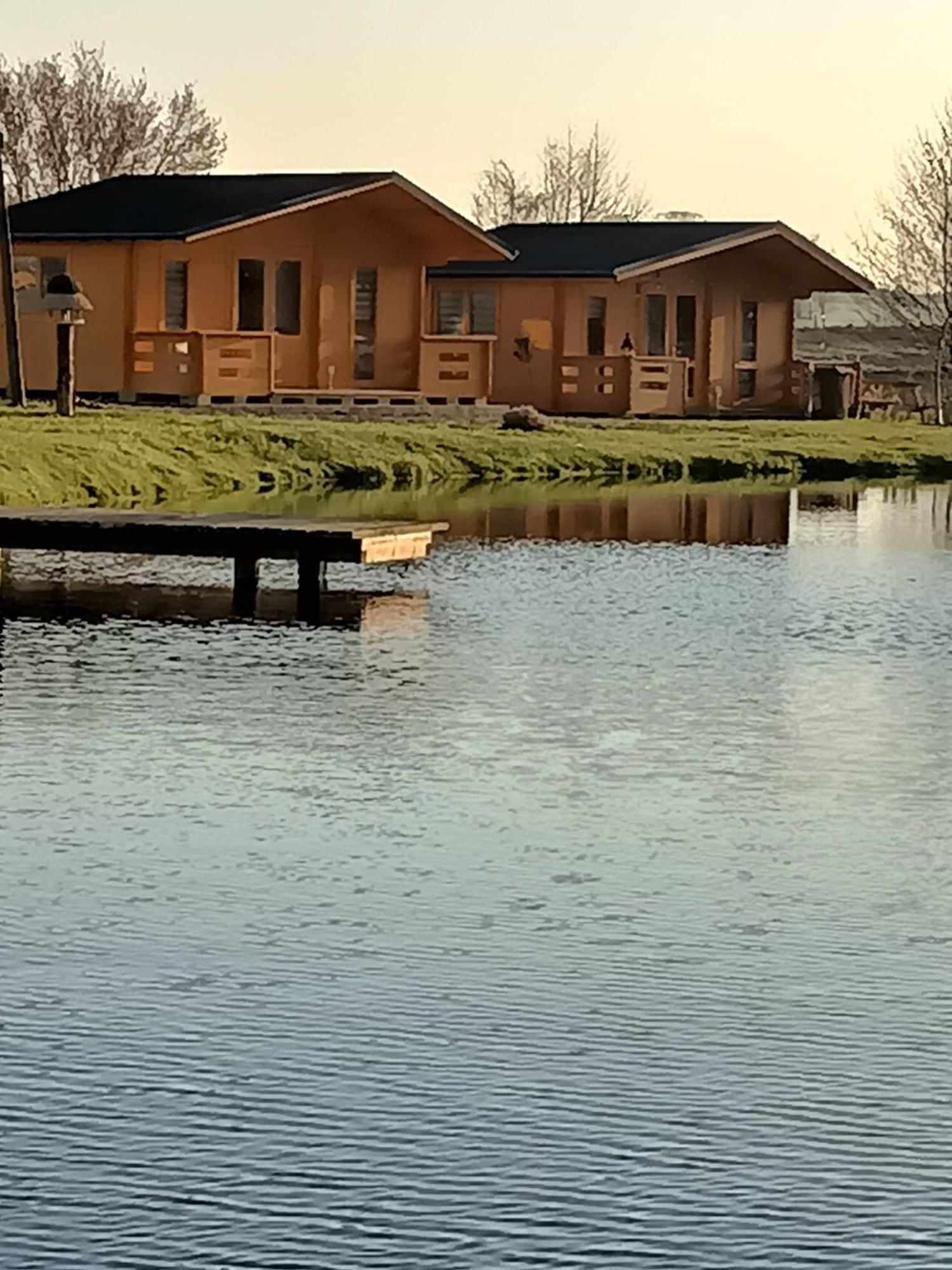 Nad Stawem Holiday home *